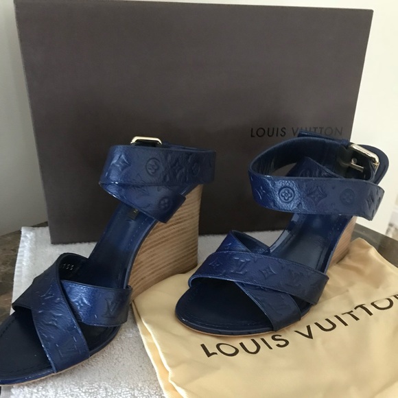 Louis Vuitton navy leather sandals - Picture 2 of 2